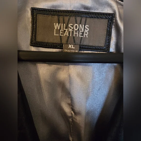 Wilsons Black Leather Coat Button Up Lined Y2K 90's 80's Goth Rocker Size XL - Picture 2 of 8